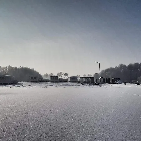 אכסניה Lary Homes - Dabrowka גוסטנין