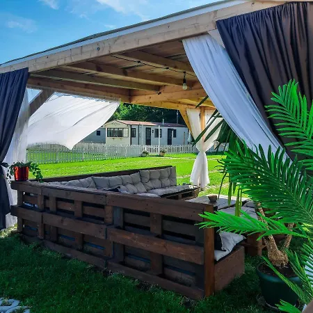 Lodge Lary Homes - Dabrowka Gostynin