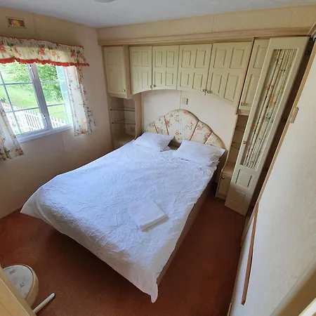 Lary Homes - Dabrowka Orman Evi