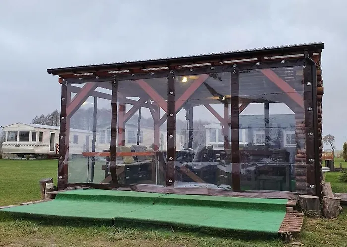 Lary Homes - Dabrowka Lodge Gostynin