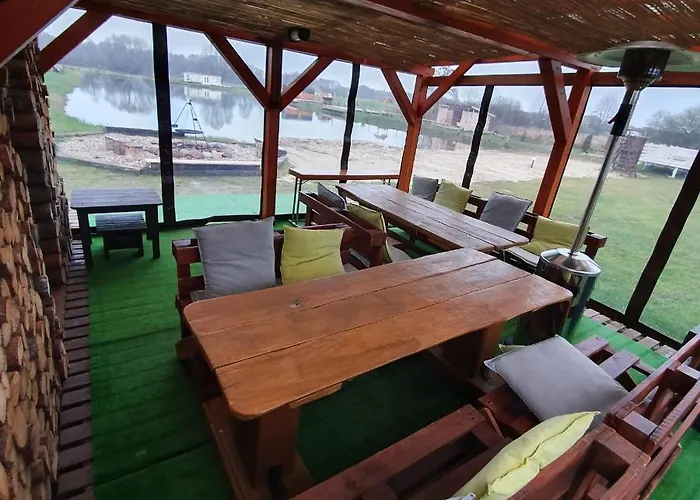 Lodge Lary Homes - Dabrowka Gostynin