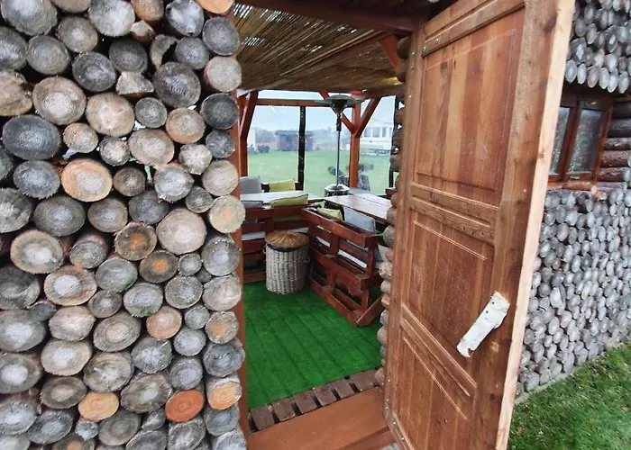 Lary Homes - Dabrowka Lodge