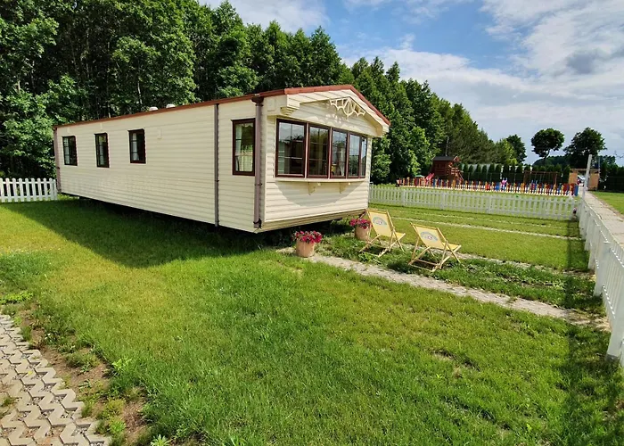 Lary Homes - Dabrowka Lodge Gostynin