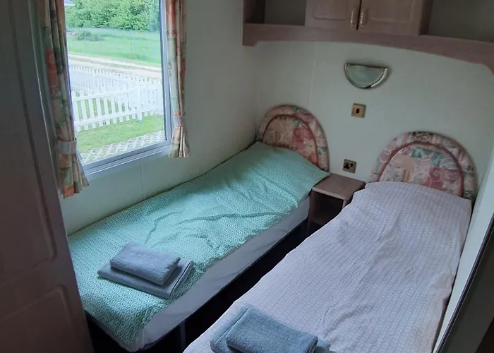 Lary Homes - Dabrowka Lodge *